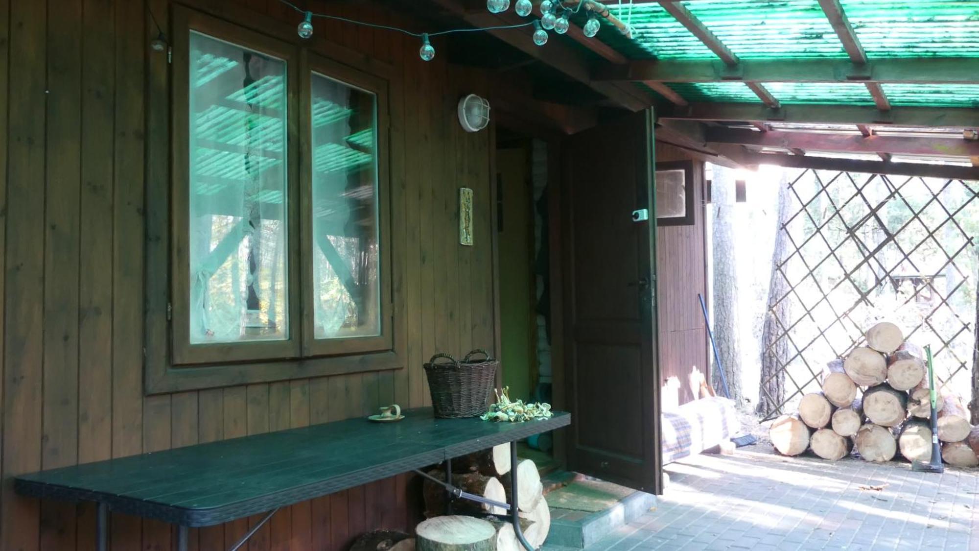 Przytulny Domek W Lesie Blisko Rzeki Ryczywol  ภายนอก รูปภาพ